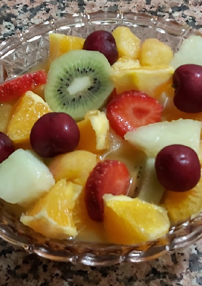 Una foto de Macedonia de frutas