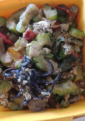 Foto resep Pare masak telor asin dan sotong