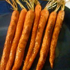 A picture of Sunshine's glazed boiled carrots.