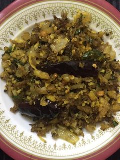 வாழைக்காய் பொடிமாஸ் (Vaazhaikaai podimass recipe in tamil) செய்முறை முக்கிய புகைப்படம்
