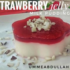 A picture of Strawberry jelly milk pudding.