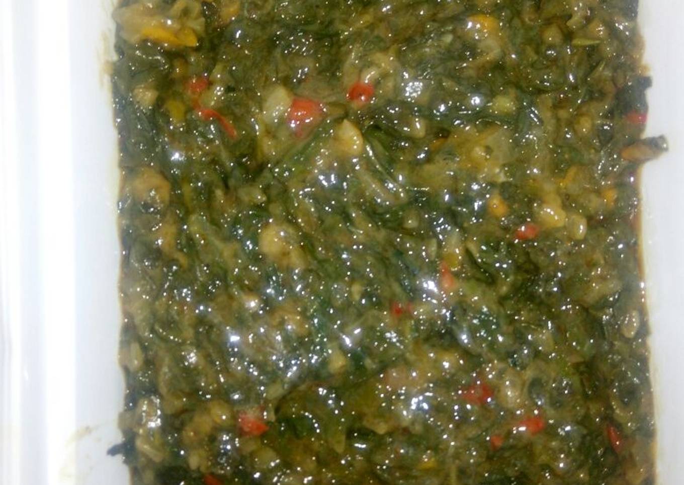 Creamy peppered beetroot leaves