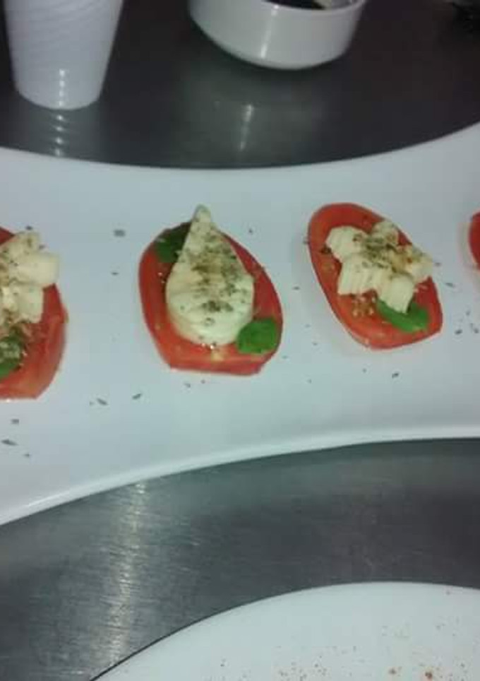 Una foto de Ensalada caprese 