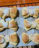 Bánh mỳ hình nơ đáng yêu