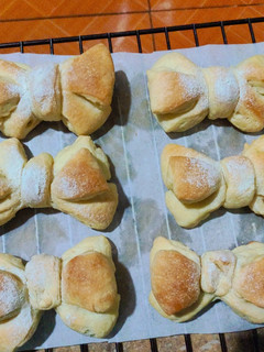 Hình của món Bánh mỳ hình nơ đáng yêu.