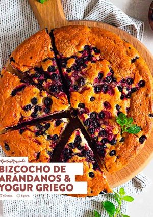 Una foto de Bizcocho de Arándanos y Yogurt Griego
