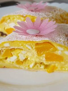 Túrós-barackos 🍑 rétes🍑 recept fotója
