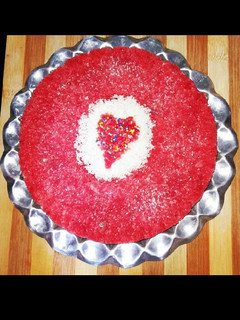 रेड वेलवेट केक Red Velvet Cake recipe in hindi) रेसिपी मुख्य फोटो