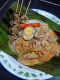 Nasi Ayam ala Semarang dengan sate usus,hati dan kulit ayam