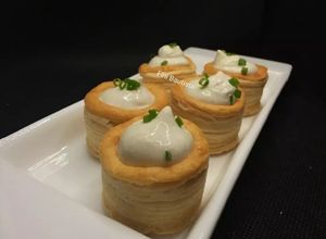 Una foto de Paté de berberechos en volovanes (canapés)
