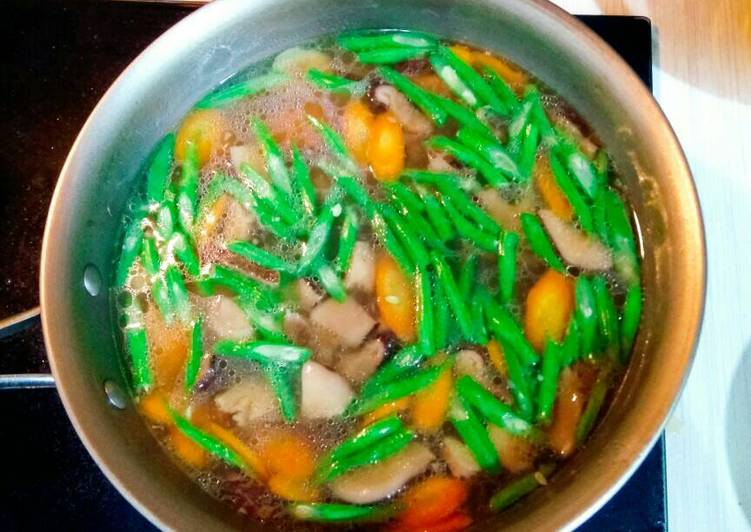 Cara Gampang Menyiapkan Sup jamur siangku(Shitake)+wortel buncis, Lezat