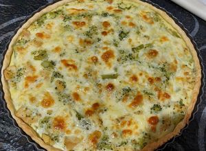 Una foto de Tarta de brócoli y pollo