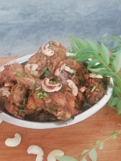 சிக்கன் பெப்பர் ஃப்ரை(chicken pepper fry recipe in tamil) செய்முறை முக்கிய புகைப்படம்