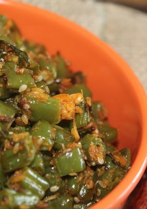 A picture of Beans fry with sesame seeds.