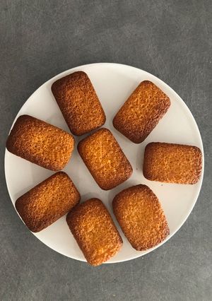 Une photo de Financiers