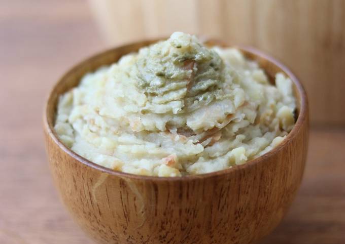 Mash Celeriac and potato with wasabi and miso paste 🥔