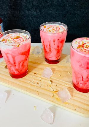 A picture of Roohafza Lassi.