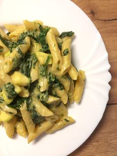 Spenótos-cukkinis penne recept fotója