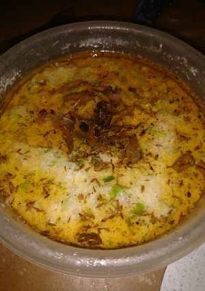 A picture of Lokii ka raita.