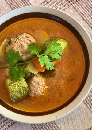 A picture of Traditional Meatballs (Albóndigas).