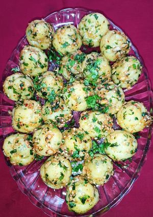 A picture of Chilli Garlic Potato (A Spicy Korean Snack).