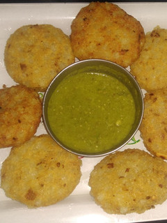 साबूदाना बडा (Sabudana bada recipe in Hindi) रेसिपी मुख्य फोटो
