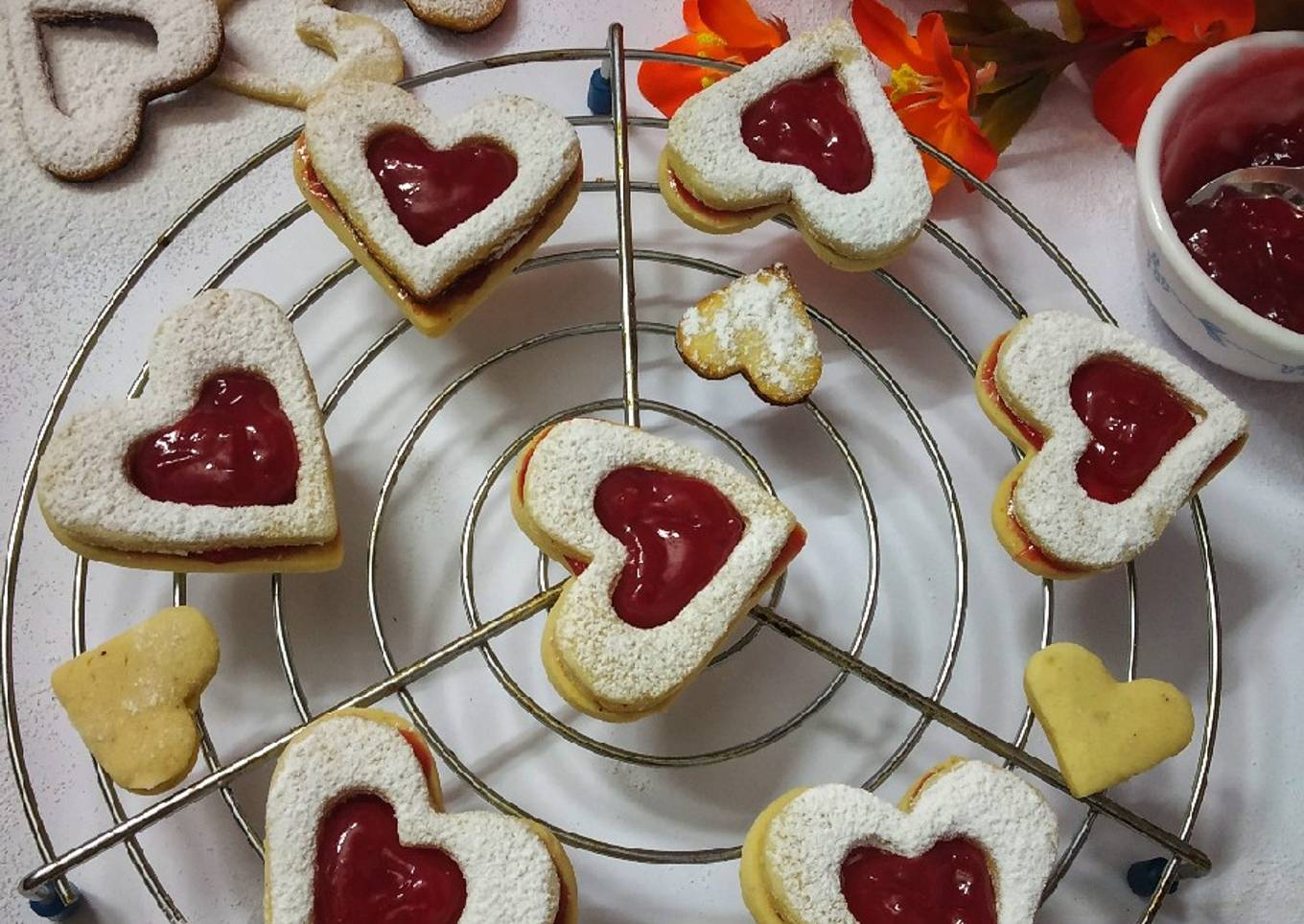 Linzer Cookies