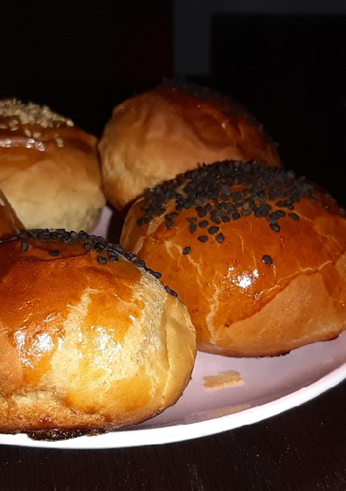 Una foto de Bollos rellenos de queso crema y manchego