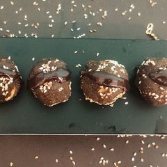 A picture of Chocolate sesame wheat ladoo.