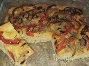 Una foto de focaccia en sarten