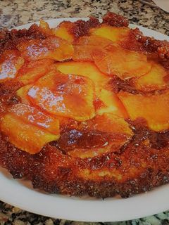 Una foto de Torta de manzana invertida