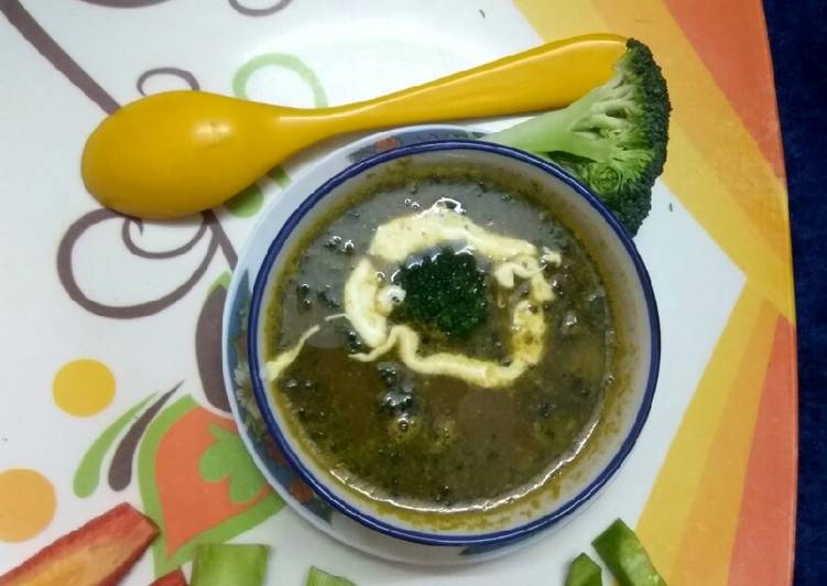 Steps to Make Homemade Healthy soup with Broccoli