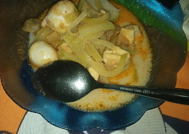 Lontong sayur