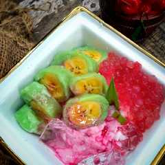 A picture of Es pisang ijo.