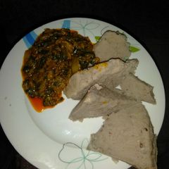 A picture of Native moi moi (ekuru in Yoruba).