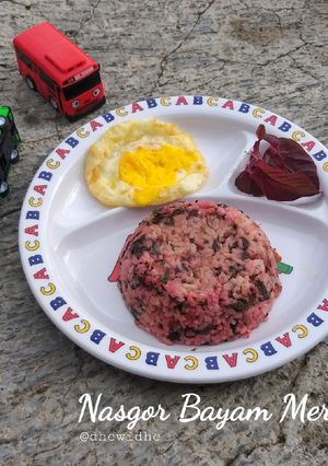 Foto resep Mpasi 1y+ Nasgor Bayam Merah