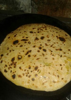 A picture of Paneer ka stuffed paratha.