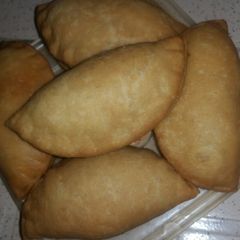 A picture of Fried Meat pie.
