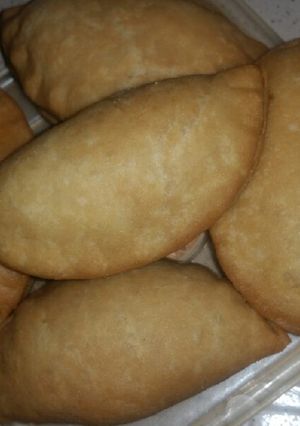 A picture of Fried Meat pie.