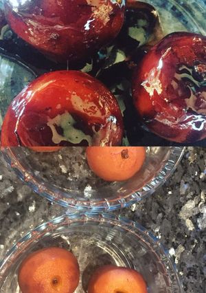 Una foto de Peras y manzanas al vino tinto 2 en uno muy fácil