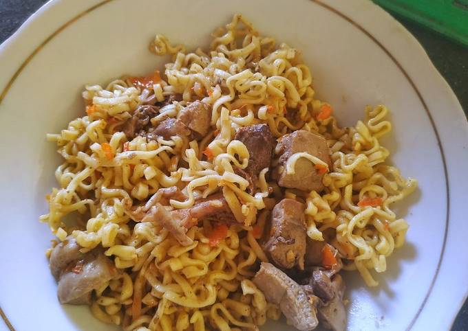 Langkah Mudah untuk Menyiapkan Mie goreng pedas ati ampela Anti Gagal