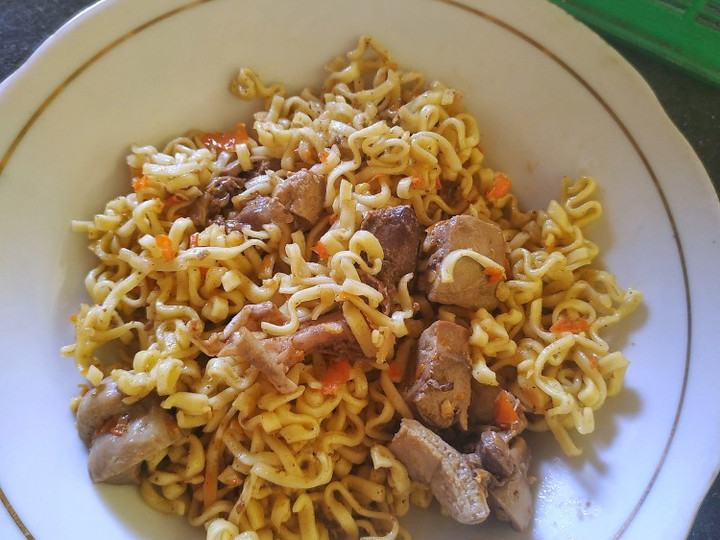 Langkah Mudah untuk Menyiapkan Mie goreng pedas ati ampela Anti Gagal