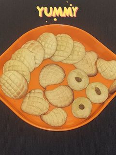 मल्टीग्रेन मँगो कुकीज (multigrain mango cookies recipe in marathi) रेसिपी चे मुख्य फोटो