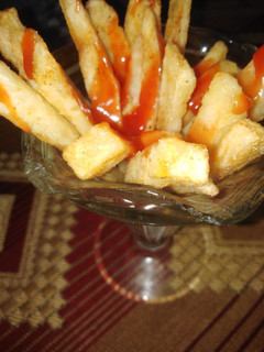 A picture of Crispy spicy French fries 🍟🔥🔥🔥🍟🍟🍟🍟🍟😋😋.