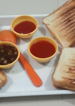 મસાલા સેન્ડવીચ (Masala Sandwich Recipe In Gujarati) રેસીપી મુખ્ય ફોટો