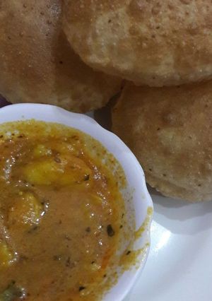 A picture of Aloo tamatar.