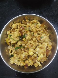 மதுரை ரோட்டுகடை முட்டை பொடிமாஸ் செய்முறை முக்கிய புகைப்படம்