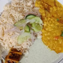 A picture of Daal Chawal.