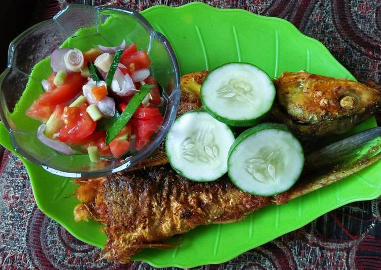 Cara Bikin #3weekschallenge_bandeng goreng sambal mata untuk jualan