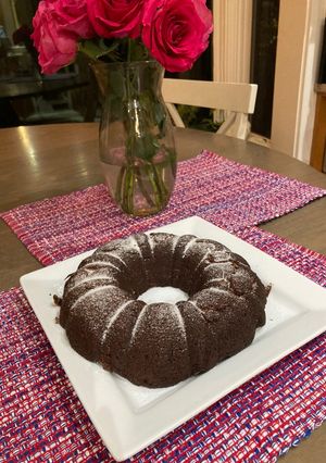 Una foto de Torta de chocolate y nueces sin harina / Thermomix